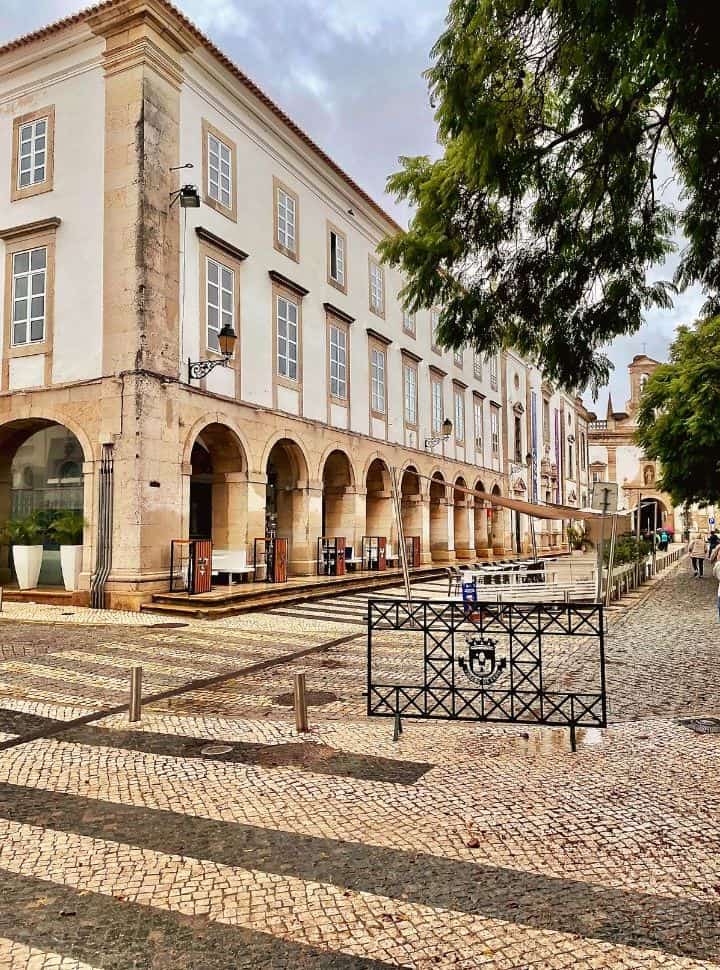 building in faro portugal