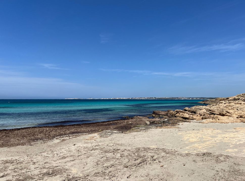 various colours of blue and turquoise at Punta della Suina beach Puglia