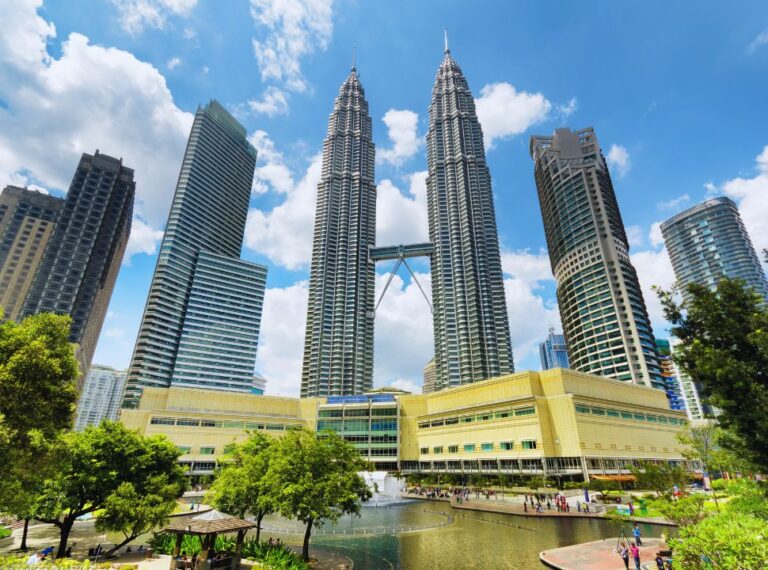 is kuala lumpur safe to live and to travel