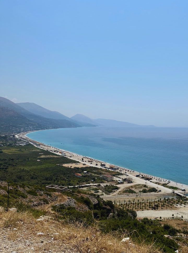 view of the long stretched borsch beach in Albania